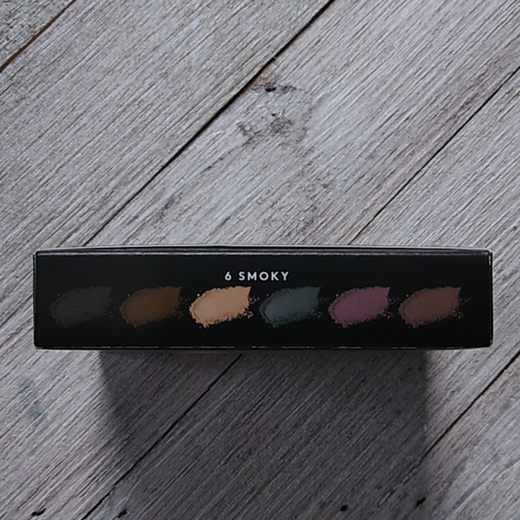 NIB FENTY BEAUTY Snap Shadows Mix & Match Eyeshadow Palette in Smoky - Picture 13 of 16